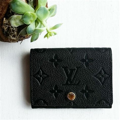 louis vuitton small card holder.